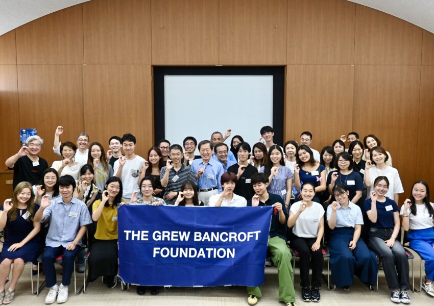 その年の卒業生と新しく渡米する新奨学生を祝う「歓送迎会」